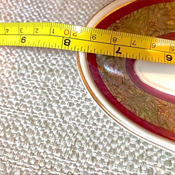 Beautiful Red and gold and green soap dish - Picture 5 of 6